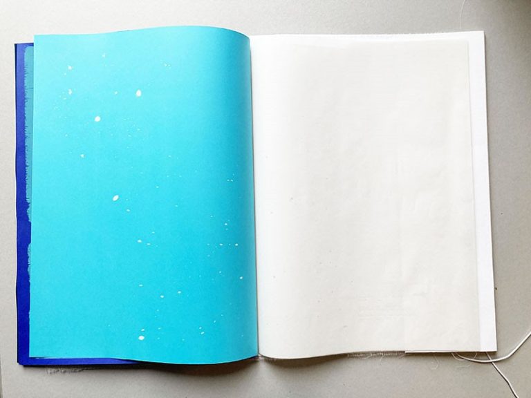 L&rsquo;&icirc;le inspir&eacute;e, Livre s&eacute;rigraphi&eacute;